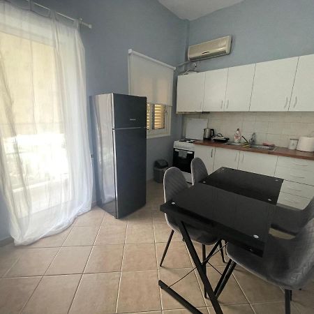 Nikea Apartment Near Piraeus Port And Metro St II Εξωτερικό φωτογραφία