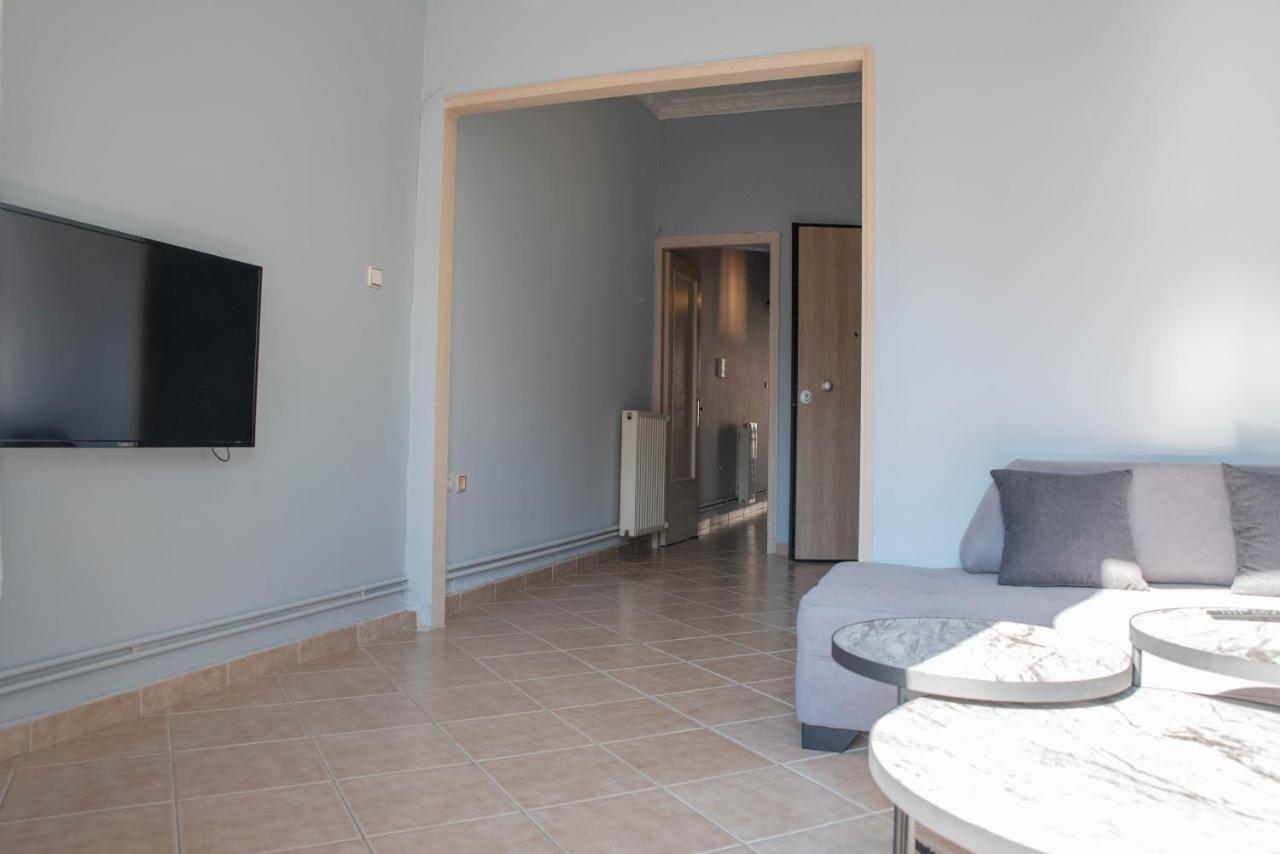Nikea Apartment Near Piraeus Port And Metro St II Εξωτερικό φωτογραφία